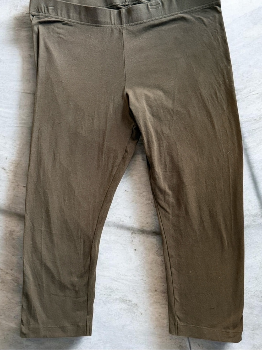 Old Navy Women’s High Rise Capri Leggings in Reishi!